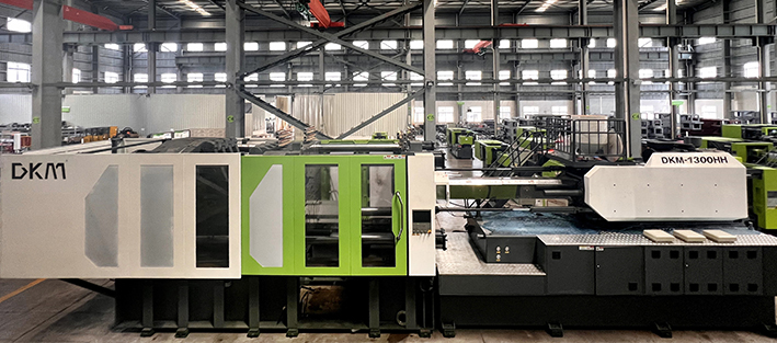 molding machine 5