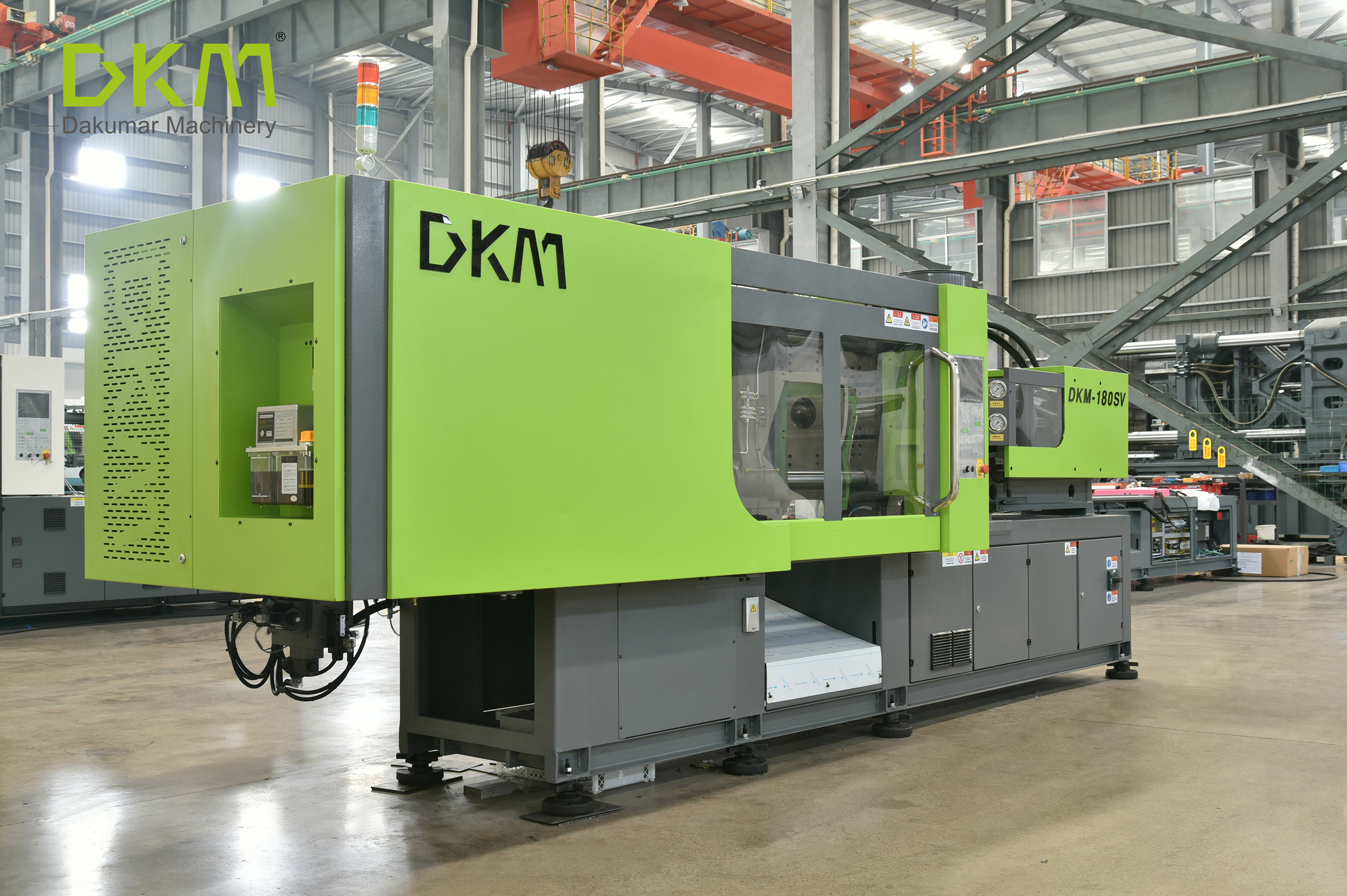 DKM injection molding machine